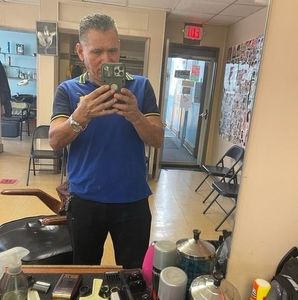 Meet your Posher, Leonel